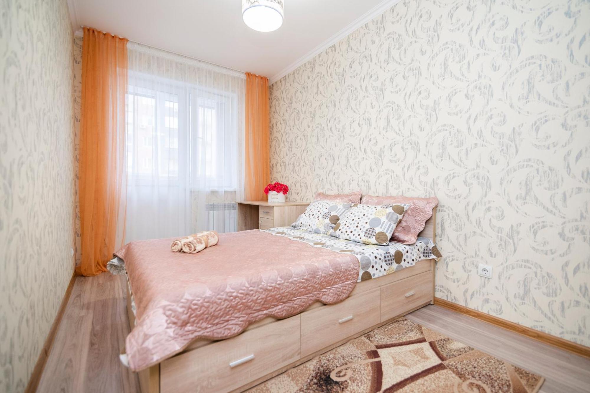 Apartment Zodiak Almaty Eksteriør bilde
